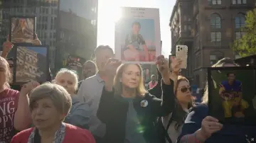 Задник до фильму"Your Attention Please" #1142794
