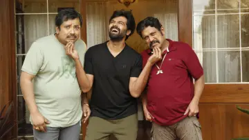 Задник до фильму"ஸ்வீட்டி நாட்டி கிரேசி" #1139382