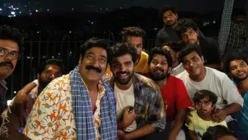 Задник до фильму"ஸ்வீட்டி நாட்டி கிரேசி" #1139386