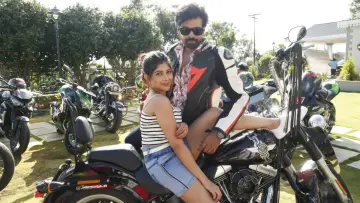 ஸ்வீட்டி நாட்டி கிரேசி