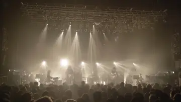 Задник до фильму"Mono - Forever Home: Live in Tokyo with Orchestra PITREZA" #923861