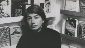 Задник до фільму "Mary Oliver: Saved by the Beauty of the World" #1205302