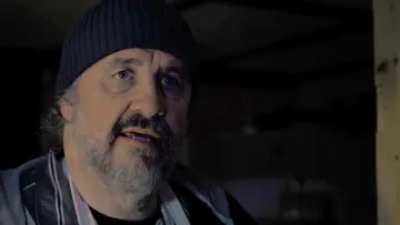 Задник до фільму "Charlie Shaw
