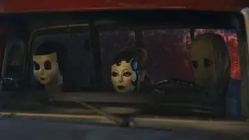 Задник до фильму"The Strangers" #804226