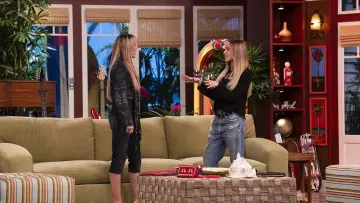 Задник до фильму"Hannah Montana 20th Anniversary Special" #795977