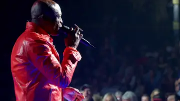 Задник до фильму"Seal : Purpose (Celebrating 30 Years of the Classic Albums Seal I & Seal II)" #1142702