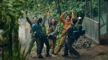 Задник до фильму"Petaka Gunung Welirang" #926718