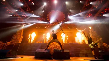 Задник до фільму "Iron Maiden: Палаючі амбіції" #780480