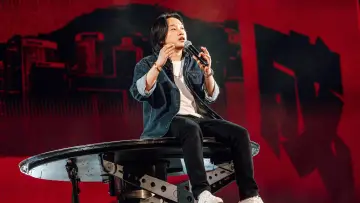Задник до фильму"JIMMY O.YANG 歐陽萬成 FINALLY HOME" #818925