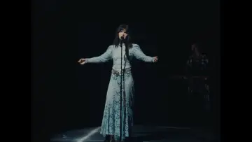 Задник до фильму"The Last Dinner Party: Live From The Pyre" #1190437
