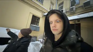Задник до фильму"Манежная, 6. История одного двора" #780965