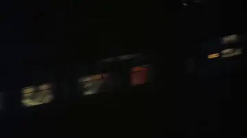 Avant le jour постер
