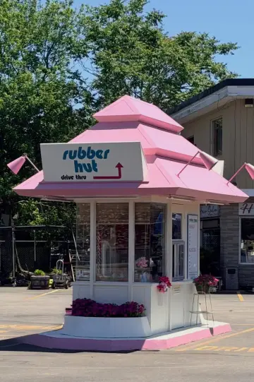 Rubber Hut постер