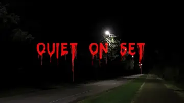 Задник до фильму"Quiet on Set" #795091