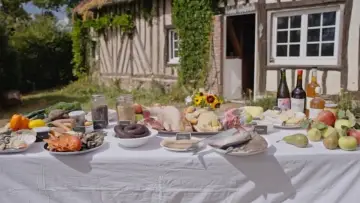 Задник до фільму "La cuisine normande refait son trou" #780443