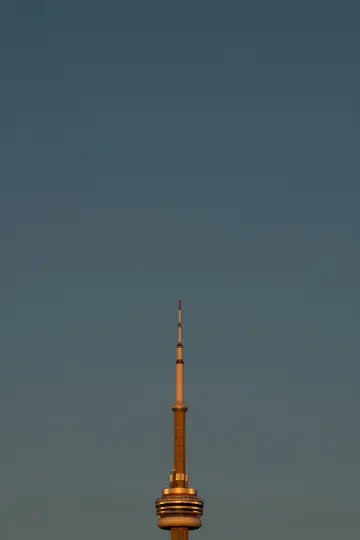 Постер до фильму"The Tower That Built a City" #802414