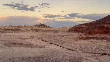 Задник до фильму"A Planet Painted by Hand" #802734
