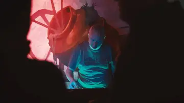 Задник до фільму "Noiseman" #823884