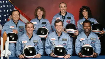 Задник до фильму"Mission: Inspire - The Challenger Center Story" #810931
