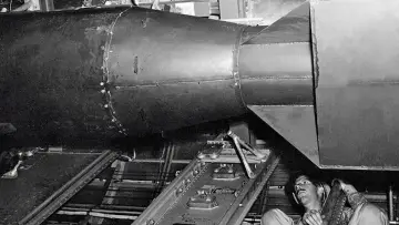 Задник до фільму "Hiroshima: Minute by Minute" #1637851