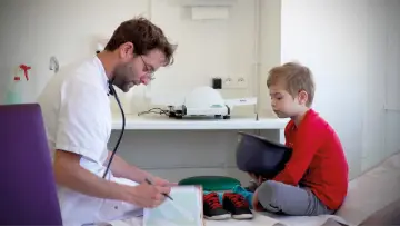 Задник до фільму "Toubib, 12 années dans la vie d