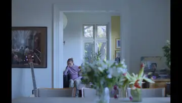 Hjem Igen постер