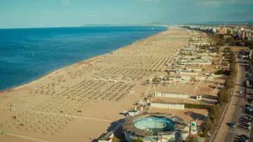 Задник до фильму"Fronte Mare - Cent’anni di riviera romagnola" #980863