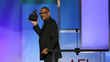 Задник до фильму"The 51st AFI Life Achievement Award: A Tribute to Eddie Murphy" #911947