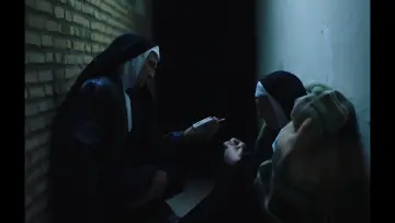 Задник до фильму"Holy Hole" #971690