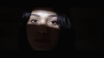 Задник до фільму "To my Sisters" #953548
