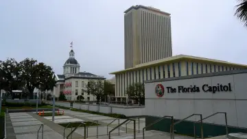 Задник до фильму"The Road to Old Florida" #825756