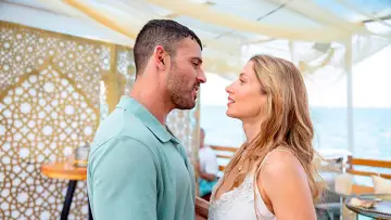 Задник до фильму"חינה אמריקאית" #913420
