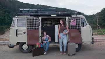 Задник до фільму "Eu, a Kombi e a Garotinha que Encontrei no Meio do Caminho" #1527969