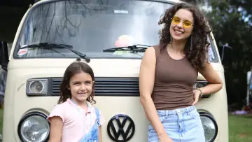 Задник до фільму "Eu, a Kombi e a Garotinha que Encontrei no Meio do Caminho" #1527980