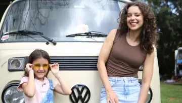 Задник до фільму "Eu, a Kombi e a Garotinha que Encontrei no Meio do Caminho" #1527981