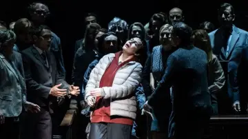 Задник до фильму"Opéra national des Pays-Bas : La Pucelle d