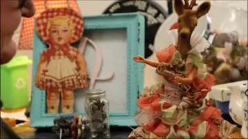 Задник до фильму"The Doll Lady!" #826405