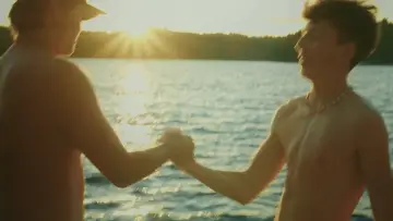 Задник до фильму"The Letting Go" #1202097