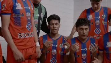 Задник до фильму"Guerreros" #823507