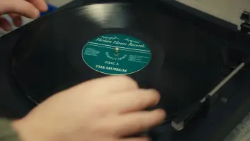Задник до фильму"A Record" #965868