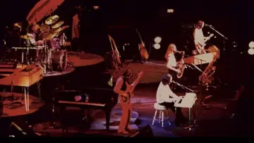 Задник до фильму"Supertramp: Crime of the Century in Concert at Hammersmith Odeon 1975" #842220