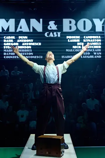 Постер до фільму "National Theatre Live: Man and Boy" #976908