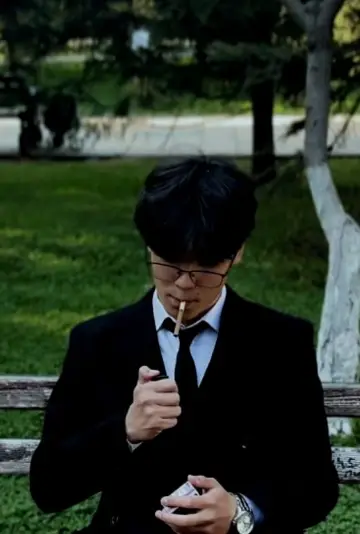 Постер до фильму"Debt, Cigarette and Two Collectors" #825804
