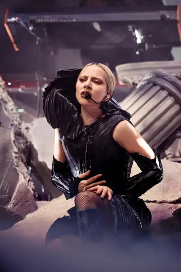 Постер до фильму"Apple Music Live: Lady Gaga MAYHEM Requiem" #816233