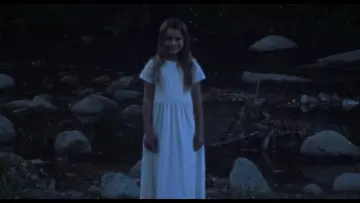 Задник до фільму "Dracula: The Night Around Us" #1635614