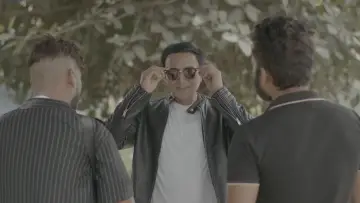 Задник до фильму"Lau Kumude Hidyo Hero Banna" #1187127