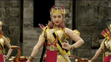 Задник до фильму"Ayah, Aku Mau Cerita...." #1195839
