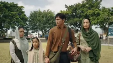 Задник до фильму"Ayah, Aku Mau Cerita...." #1195845