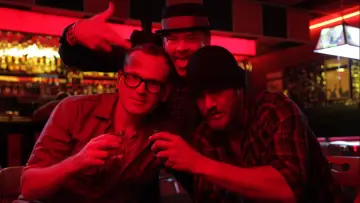 Задник до фильму"Cheap Thrills" #287370
