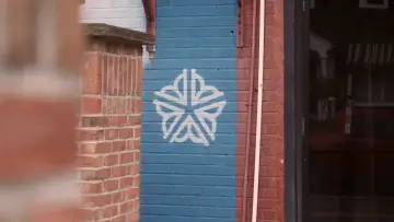 Задник до фильму"City Mark: A Rochester Icon" #825699